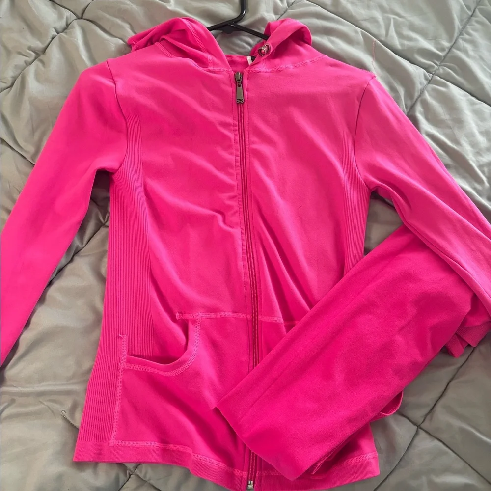 Tracksuit - Picture 1 of 1